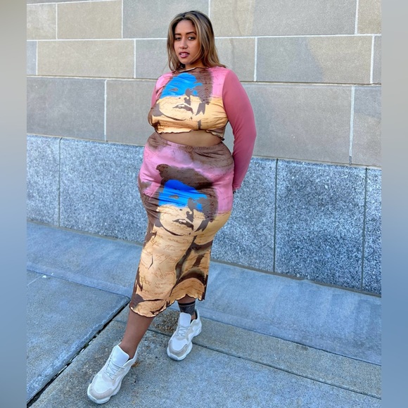 Two Piece Skirt Set - Picture 4 of 5